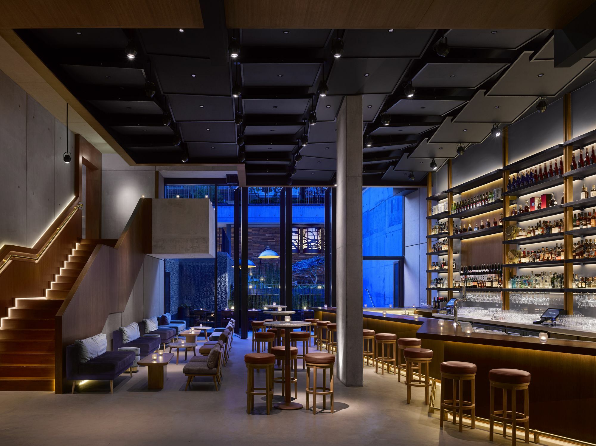 Nobu Hotel London Shoreditch Exterior foto Interior of the bar
