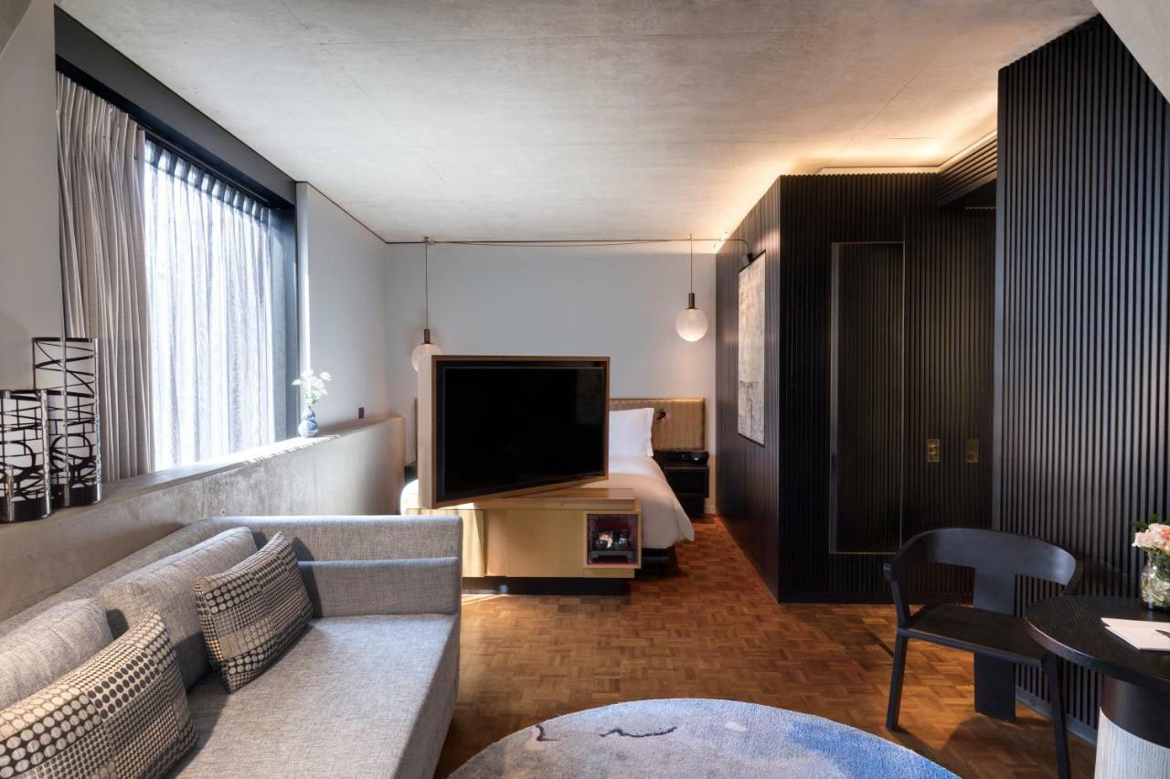 Nobu Hotel London Shoreditch Exterior foto A room at the hotel